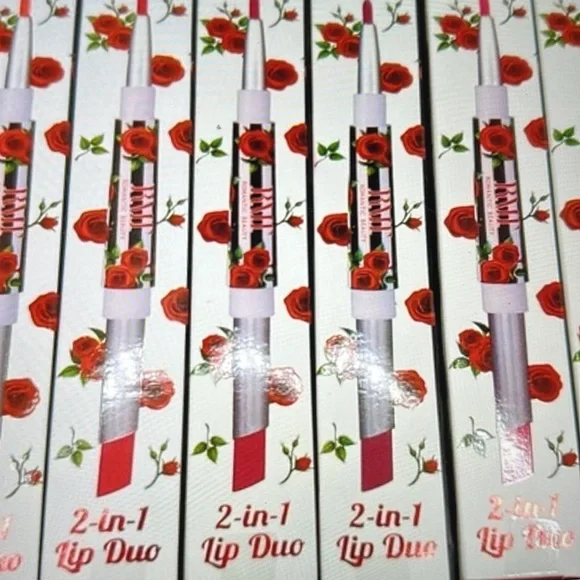 ❌SOLD OUT ❌🔥2-in-1lip duo Romantic Beauty 🔥 - Picture 3 of 11